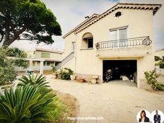 Casa di 120 mq in vendita Saint-Raphaël, Provenza-Alpi-Costa Azzurra