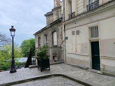 Appartamento in vendita a Montmartre, Abbesses, Grandes-Carrières Île-de-France Parigi