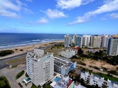 Immobile in vendita - Apartamentos en Playa Brava - 3 dormitorios, Punta del Este, Maldonado