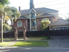 Prestigiosa casa di 880 mq in vendita Domingo F. Sarmiento al 3100, Castelar, Provincia de Buenos Aires