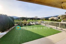 Appartamento di lusso di 64 m² in vendita Mandelieu-la-Napoule, Provenza-Alpi-Costa Azzurra