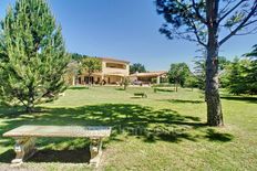 Esclusiva villa in vendita Pernes-les-Fontaines, Provenza-Alpi-Costa Azzurra