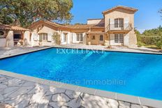 Villa in vendita a Saint-Raphaël Provenza-Alpi-Costa Azzurra Var