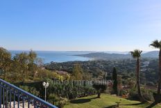 Villa in vendita a Sainte-Maxime Provenza-Alpi-Costa Azzurra Var