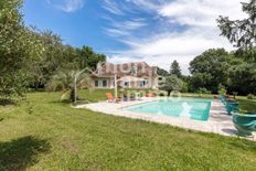 Casa di lusso di 212 mq in vendita Latresne, Aquitania-Limosino-Poitou-Charentes