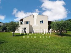 Casa di lusso in vendita a Pierrevert Provenza-Alpi-Costa Azzurra Alpi dell\'Alta Provenza