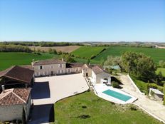 Casa di lusso di 580 mq in vendita Castéra-Verduzan, Francia