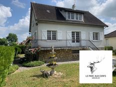 Casa di lusso in vendita a Montfort-l\'Amaury Île-de-France Yvelines