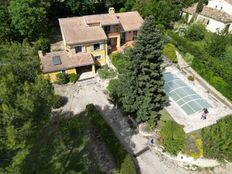 Prestigiosa casa di 147 mq in vendita Mérindol, Provenza-Alpi-Costa Azzurra