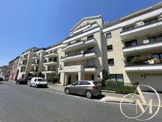 Prestigioso appartamento di 121 m² in vendita Montmorency, Île-de-France