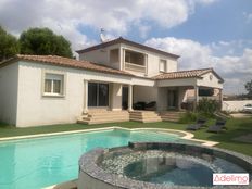 Casa di prestigio di 183 mq in vendita Saint-Gilles, Linguadoca-Rossiglione-Midi-Pirenei