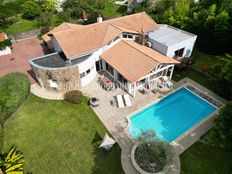 Casa di lusso in vendita a La Roche-sur-Yon Pays de la Loire Vandea