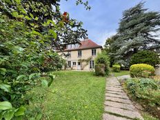 Casa di prestigio in vendita La Celle-Saint-Cloud, Francia