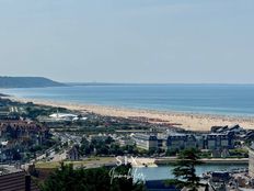 Prestigioso appartamento in vendita Trouville-sur-Mer, Francia