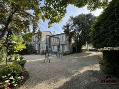 Casa di prestigio di 407 mq in vendita Barbezieux-Saint-Hilaire, Francia