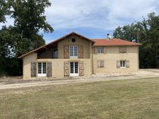 Casa di prestigio di 144 mq in vendita Barcugnan, Francia