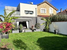 Prestigiosa casa in vendita Vaires-sur-Marne, Île-de-France