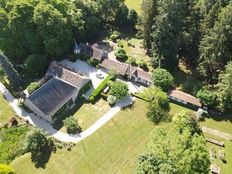 Prestigiosa casa in vendita Charentilly, Francia