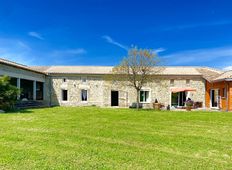 Casa di lusso in vendita a Saint-André-de-Cubzac Nouvelle-Aquitaine Gironda