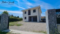 Casa di lusso di 137 mq in vendita Nangy, Alvernia-Rodano-Alpi