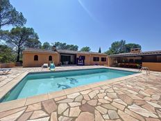 Casa di lusso in vendita Roquebrune-sur-Argens, Francia