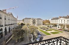 Appartamento di prestigio in affitto Nantes, Francia