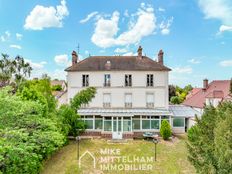 Casa di lusso in vendita a Montfort-l\'Amaury Île-de-France Yvelines