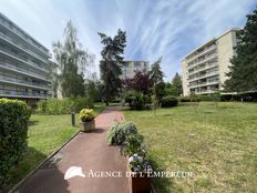 Appartamento di lusso di 83 m² in vendita Rueil-Malmaison, Île-de-France