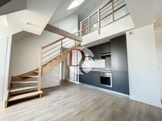 Appartamento di lusso di 89 m² in vendita Senlis, Francia