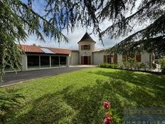 Casa di lusso in vendita a Barbezieux-Saint-Hilaire Nouvelle-Aquitaine Charente