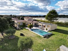 Villa in vendita a Pernes-les-Fontaines Provenza-Alpi-Costa Azzurra Vaucluse