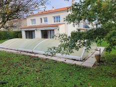 Casa di prestigio di 173 mq in vendita Lagord, Aquitania-Limosino-Poitou-Charentes