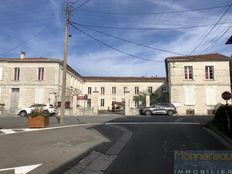 Casa di lusso in vendita a Barbezieux-Saint-Hilaire Nouvelle-Aquitaine Charente