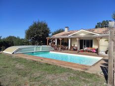 Casa di lusso di 155 mq in vendita Belin-Béliet, Francia