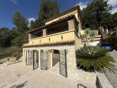 Villa in vendita a La Colle-sur-Loup Provenza-Alpi-Costa Azzurra Alpi Marittime