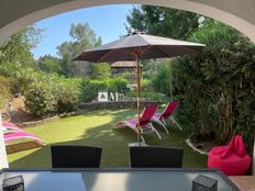 Casa di lusso in vendita a Grimaud Provenza-Alpi-Costa Azzurra Var