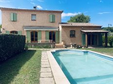 Villa di 134 mq in vendita Saint-Pantaléon, Provenza-Alpi-Costa Azzurra