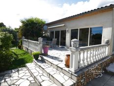 Villa in vendita a Vallon-Pont-d\'Arc Alvernia-Rodano-Alpi Ardèche