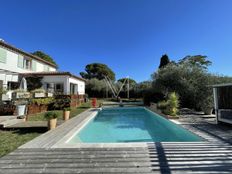 Casa di lusso in vendita a La Garde-Freinet Provenza-Alpi-Costa Azzurra Var