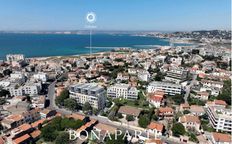 Prestigioso appartamento di 100 m² in vendita Marsiglia, Provenza-Alpi-Costa Azzurra