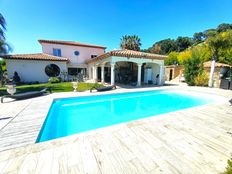 Prestigiosa casa in vendita Carqueiranne, Francia