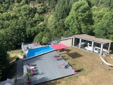 Prestigiosa casa in vendita Lablachère, Alvernia-Rodano-Alpi