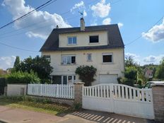 Casa di prestigio di 183 mq in vendita Le Perray-en-Yvelines, Francia