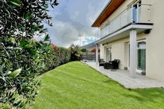 Casa di lusso in vendita a Divonne-les-Bains Alvernia-Rodano-Alpi Ain