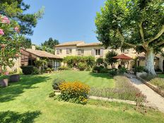 Prestigiosa casa di 319 mq in vendita L\'Isle-sur-la-Sorgue, Francia