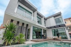 Villa in vendita a Pattaya Changwat Chon Buri 