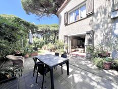 Casa di lusso in vendita a Hyères Provenza-Alpi-Costa Azzurra Var