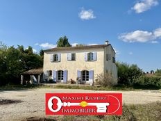 Casa di lusso di 135 mq in vendita Arles, Provenza-Alpi-Costa Azzurra