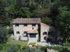 Villa in vendita a Carros Provenza-Alpi-Costa Azzurra Alpi Marittime