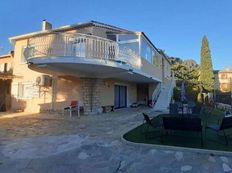 Villa in vendita a Hyères Provenza-Alpi-Costa Azzurra Var